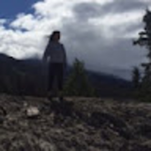 Meet your Posher, Carolyn - Picture 1 of 1